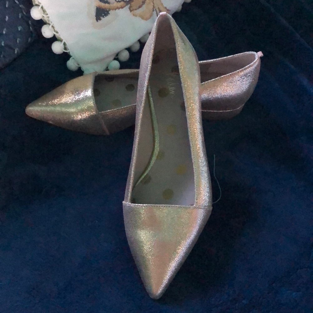 Like new Boden flats